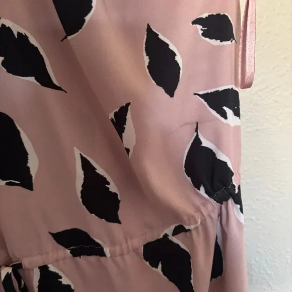 Size L LOFT Pink Feather Leaf cinch tie waist dress - Picture 6 of 6